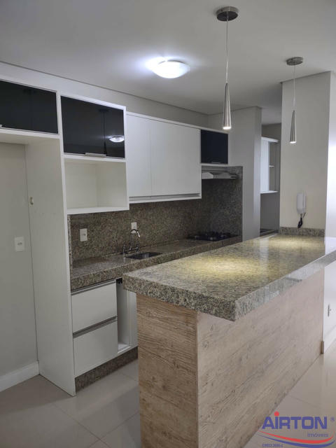 ALUGA APARTAMENTO 1 Suite + 1 Dormitório - Centro Itajaí SC