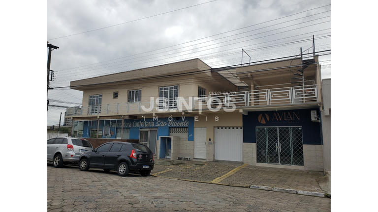 Sobrado Comercial · 150m² · 02 Salas - Casa.
