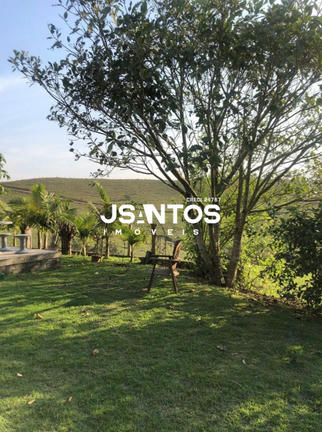 Rural · 4000m² · 5 quartos · 3 vagas