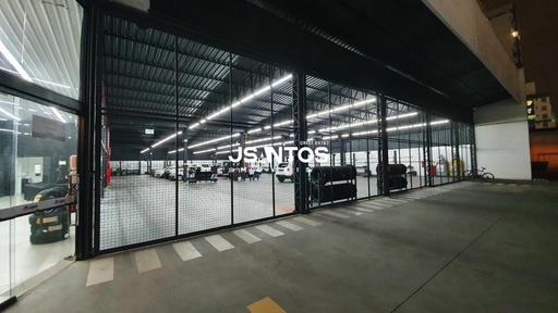 Comercial · 1836m² · 30 vagas