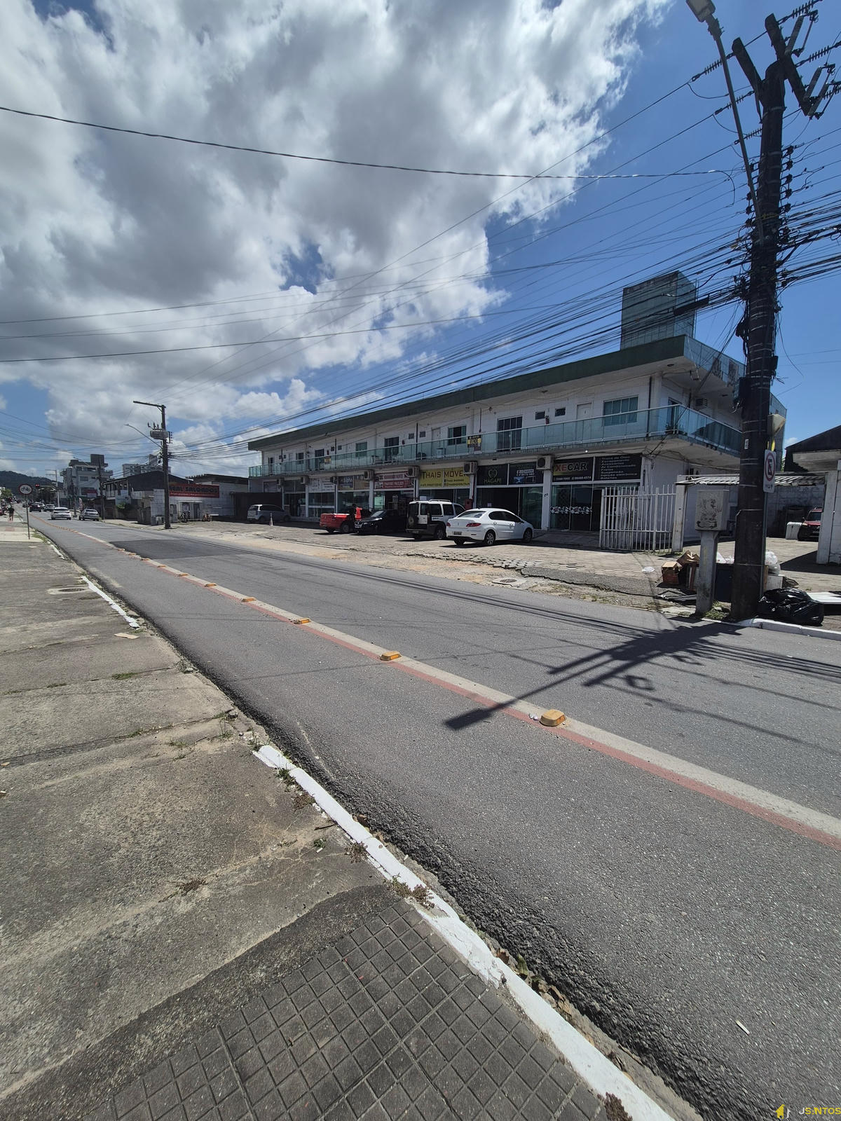 SOBRADO COMERCIAL SÃO VICENTE.