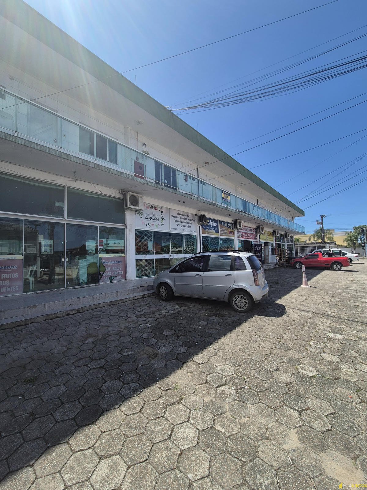 SOBRADO COMERCIAL SÃO VICENTE.