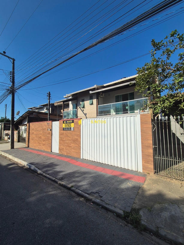 Sobrado no Cordeiros
