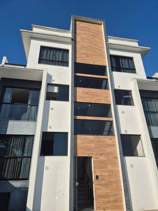 02 apartamentos unificados no São Vicente.