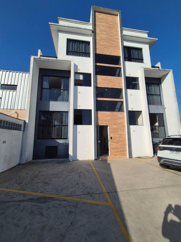 02 apartamentos unificados no São Vicente.