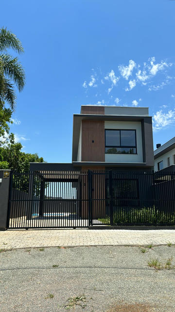 Sobrado Alto Padrão