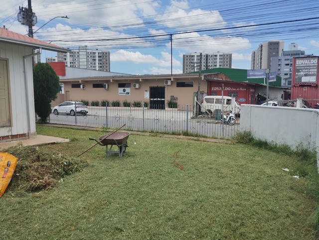 TERRENO COMERCIAL /CASA MADEIRA