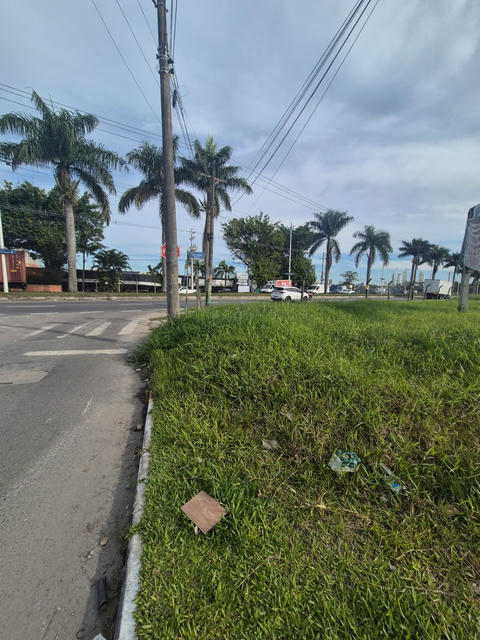 Esquina Comercial na entrada da cidade.